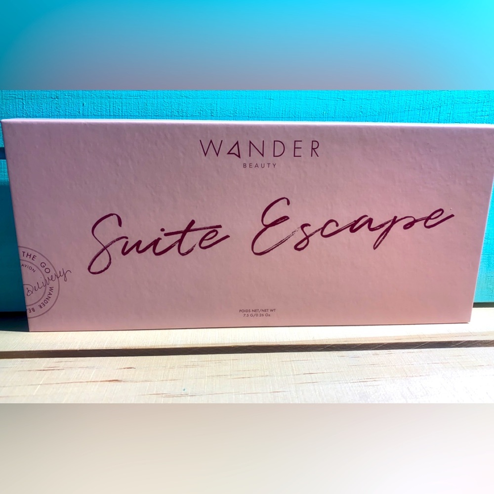 Suite Escape Eyeshadow palette. Swatched, unused